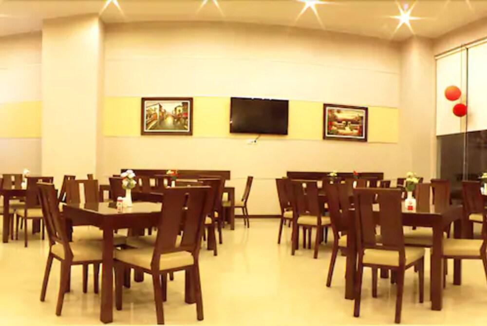 Lampion Hotel Solo Экстерьер фото