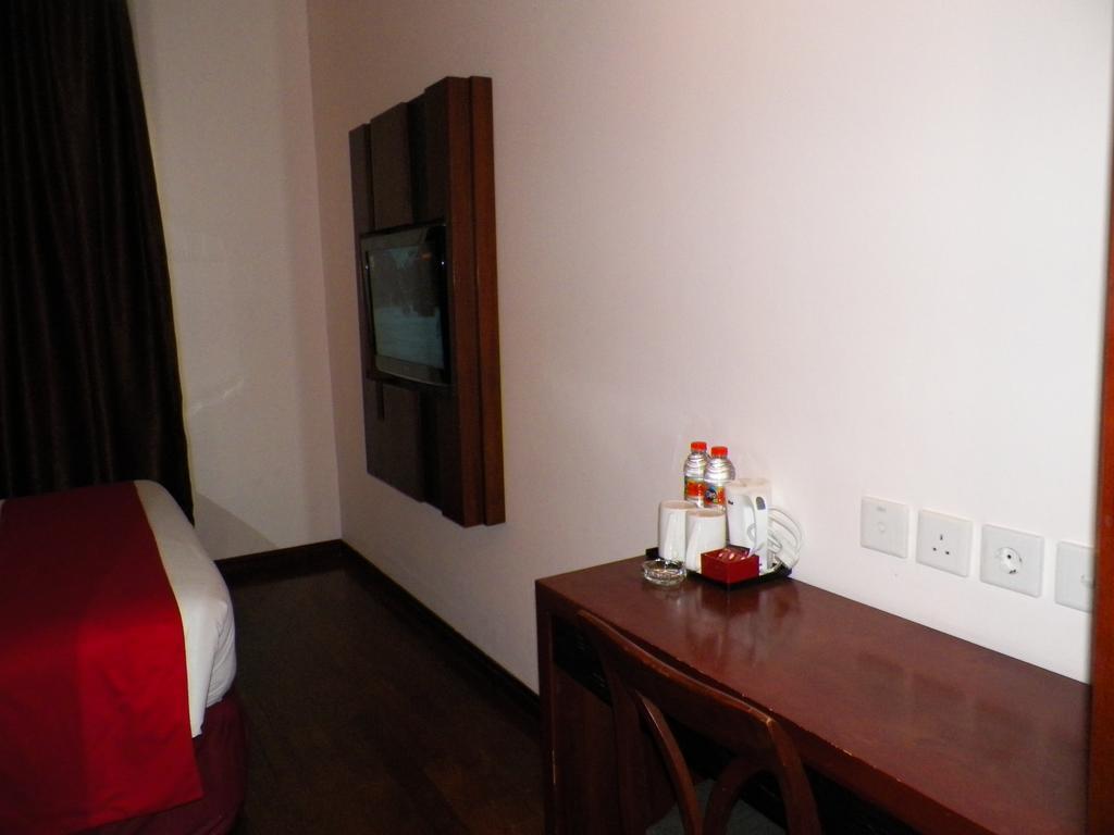 Lampion Hotel Solo Экстерьер фото